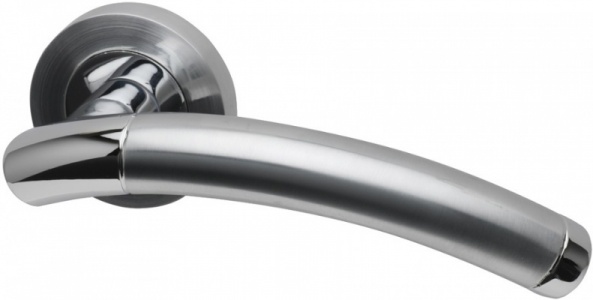 Lincoln Lever Door Handle on Round Rose