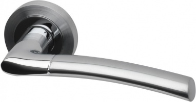 Falcon Lever Door Handle on Round Rose